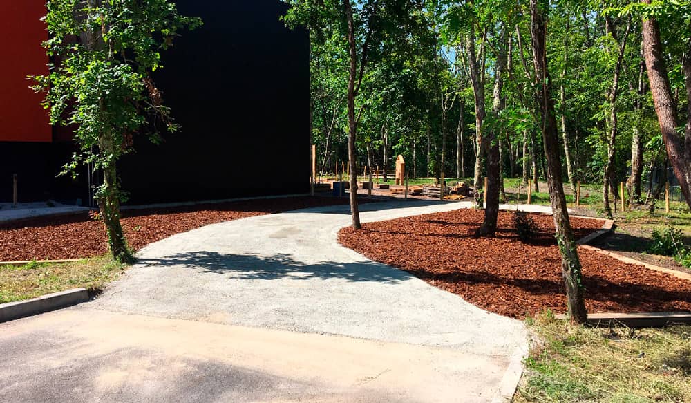 Aménagement paysager sur mesure pour la société Omnitech Security